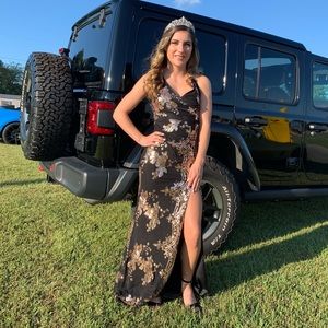 Homecoming / Prom dress